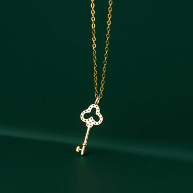 VINTAGE KEYSTONE NECKLACE
