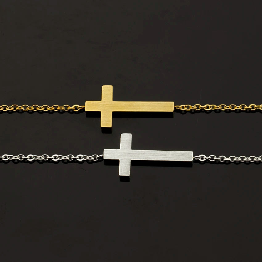 LUCKY CROSS BRACELET