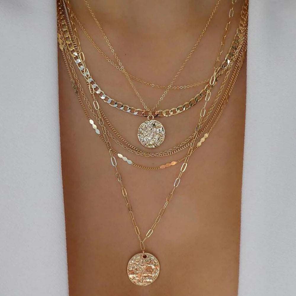 MULTIPLE LAYERED NECKLACE