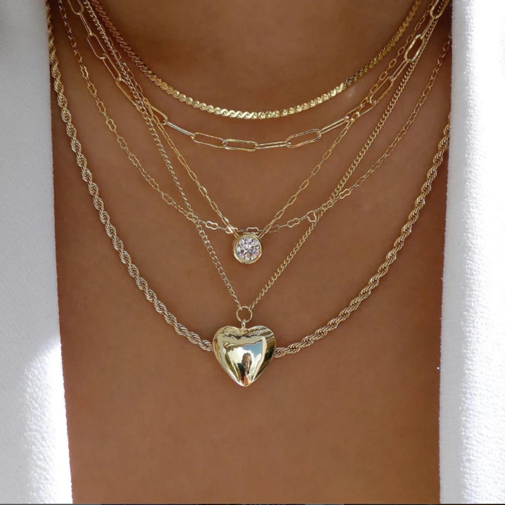 MULTIPLE LAYERED NECKLACE