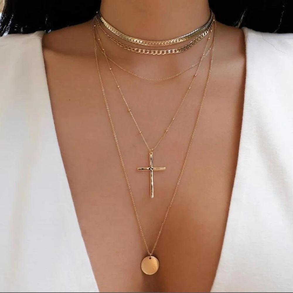 MULTIPLE LAYERED NECKLACE