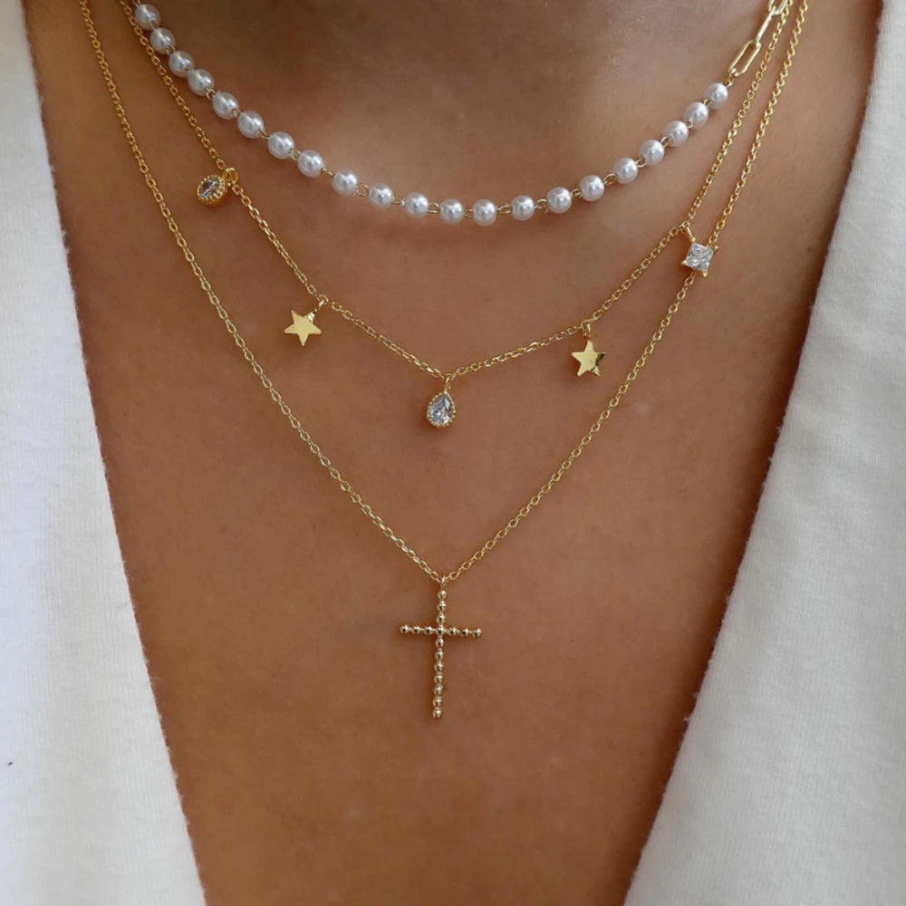 MULTIPLE LAYERED NECKLACE