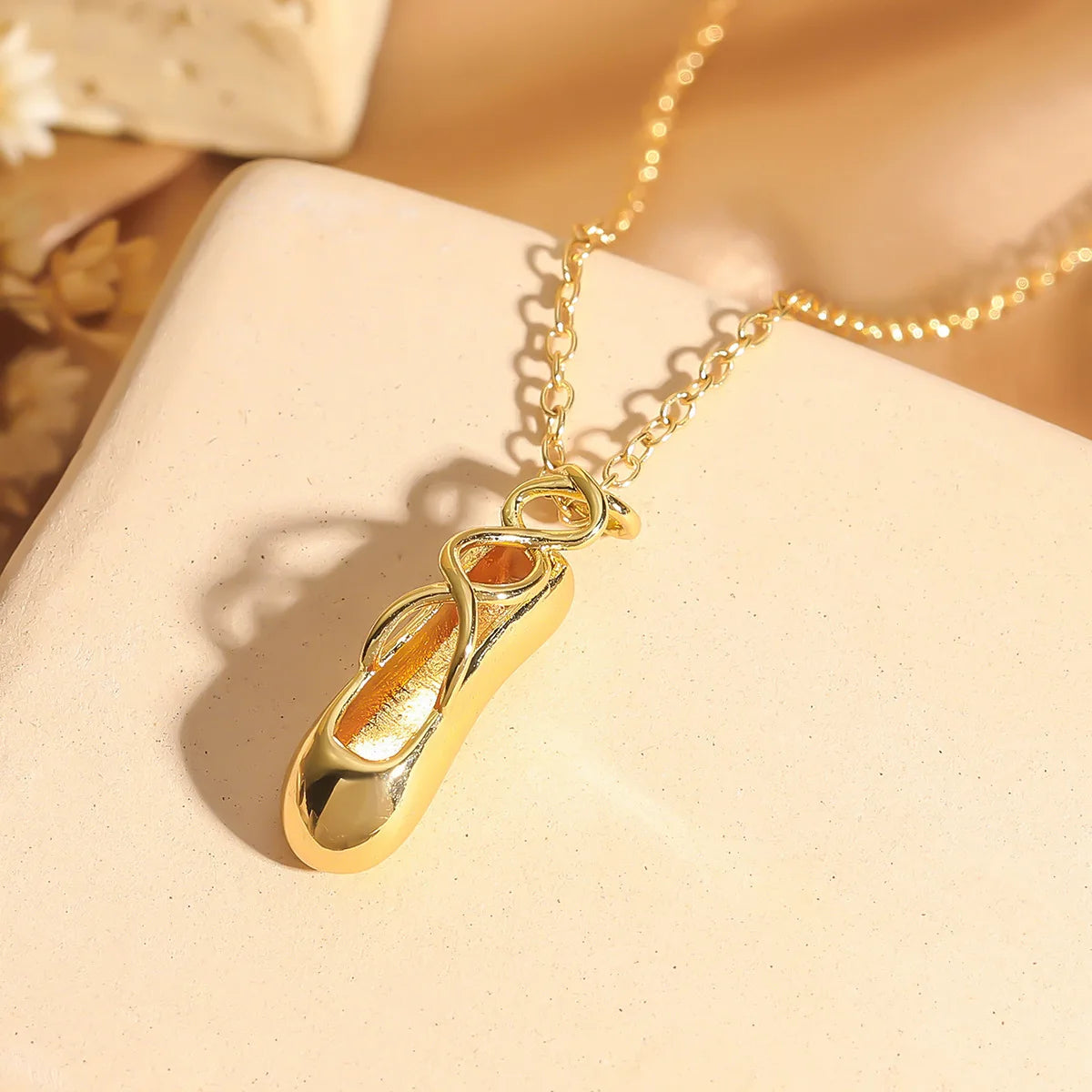 DAINTY BALLET SHOE NECKLACE