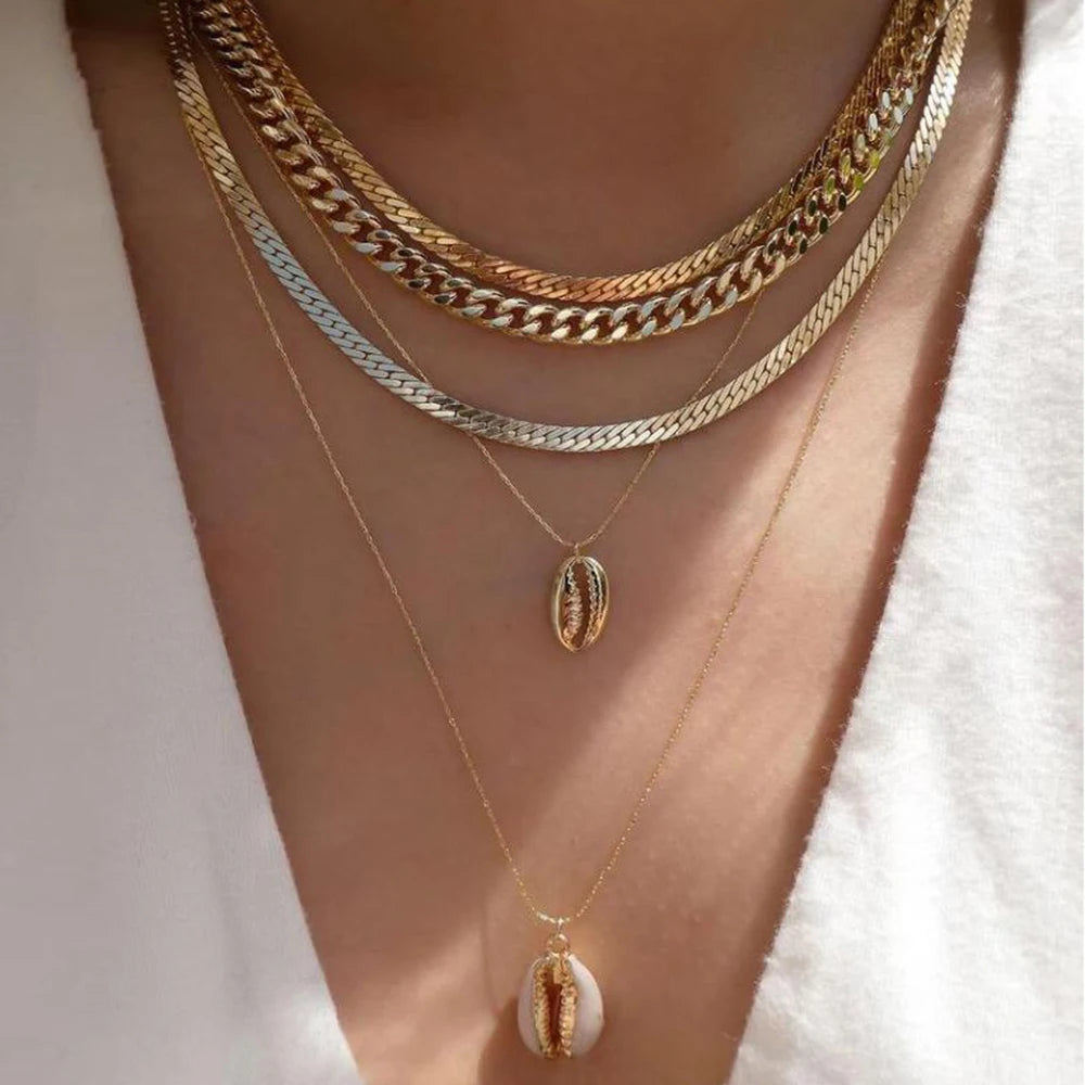 MULTIPLE LAYERED NECKLACE