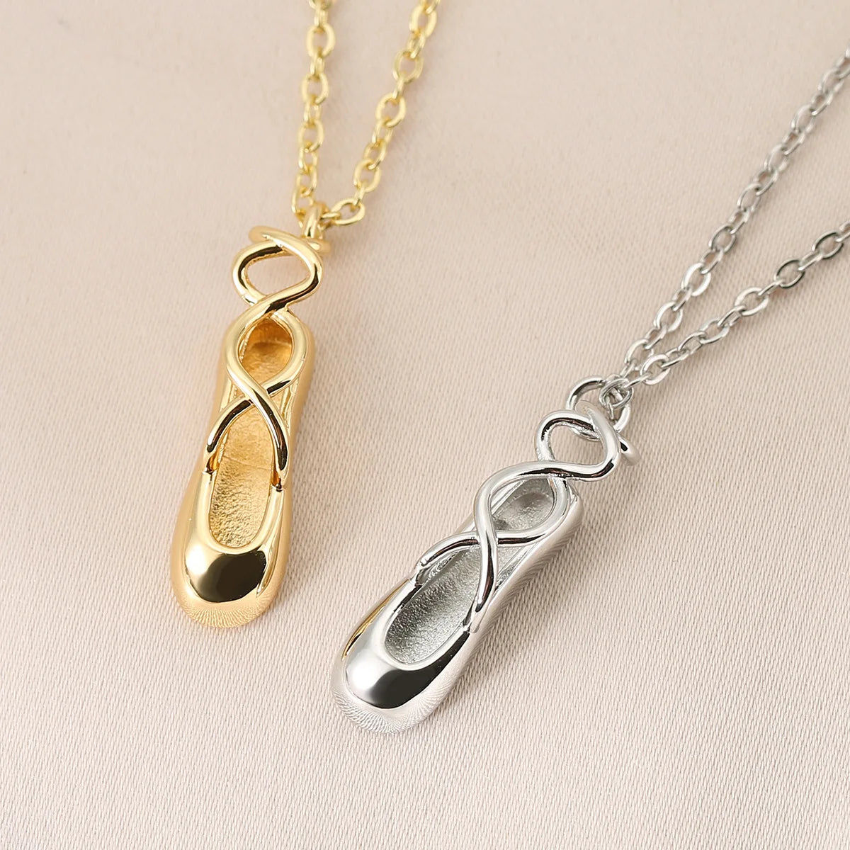 DAINTY BALLET SHOE NECKLACE
