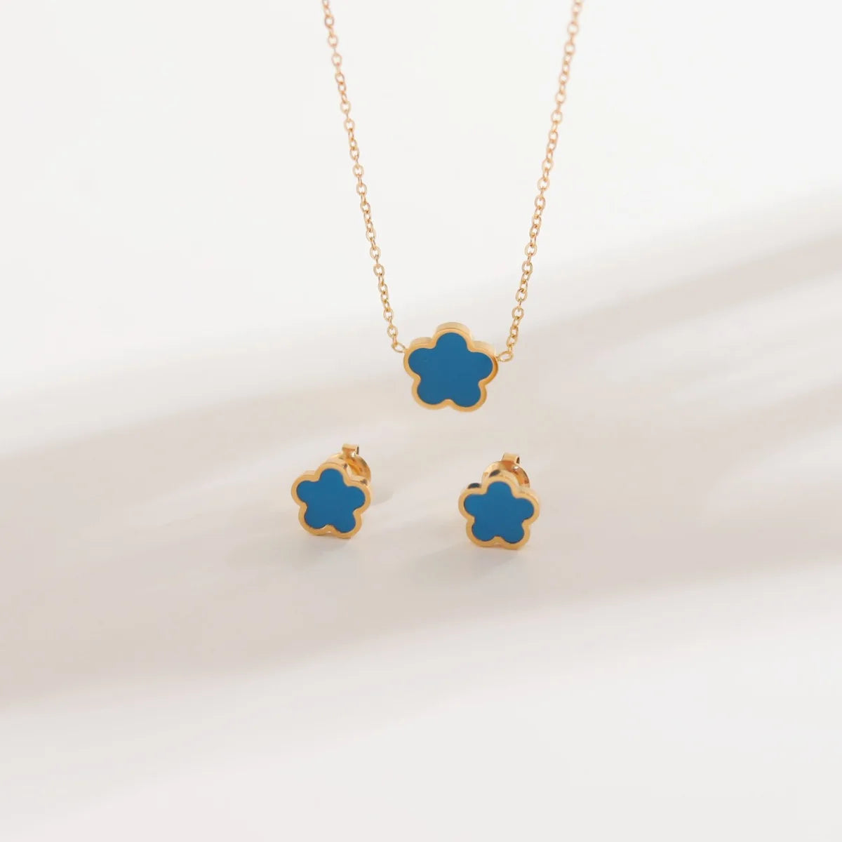 PLUM BLOSSOM NECKLACE