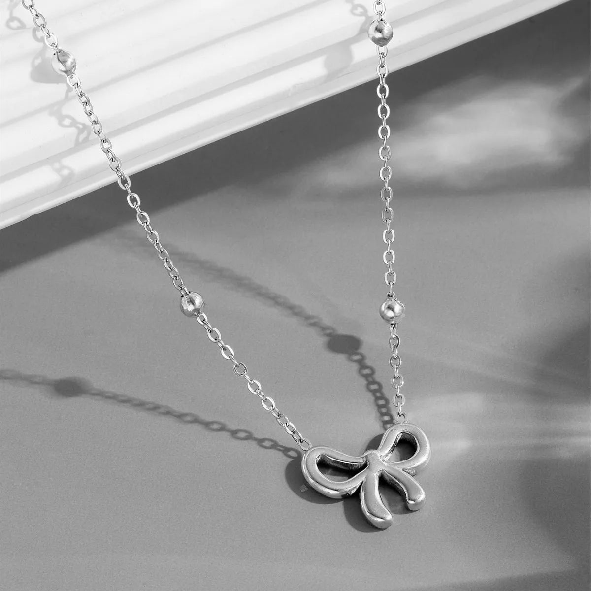 BOWKNOT BEADS NECKLACE