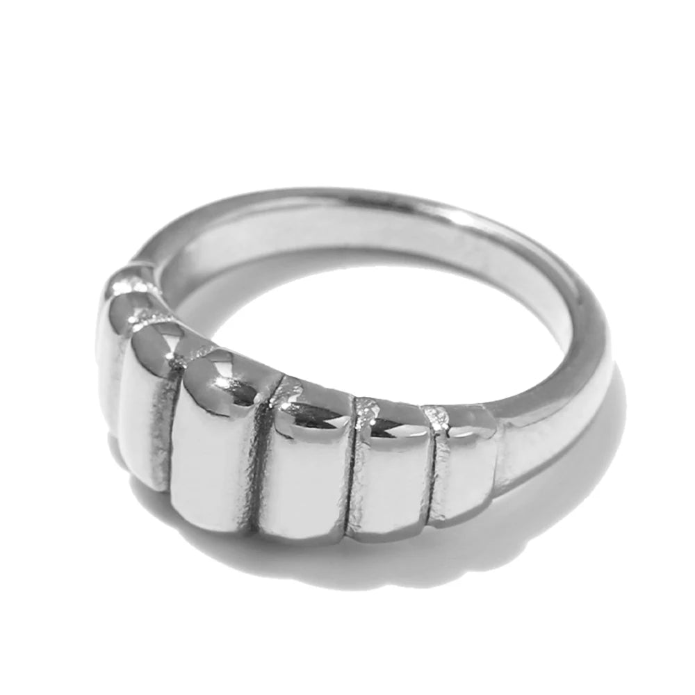 VIVID RING