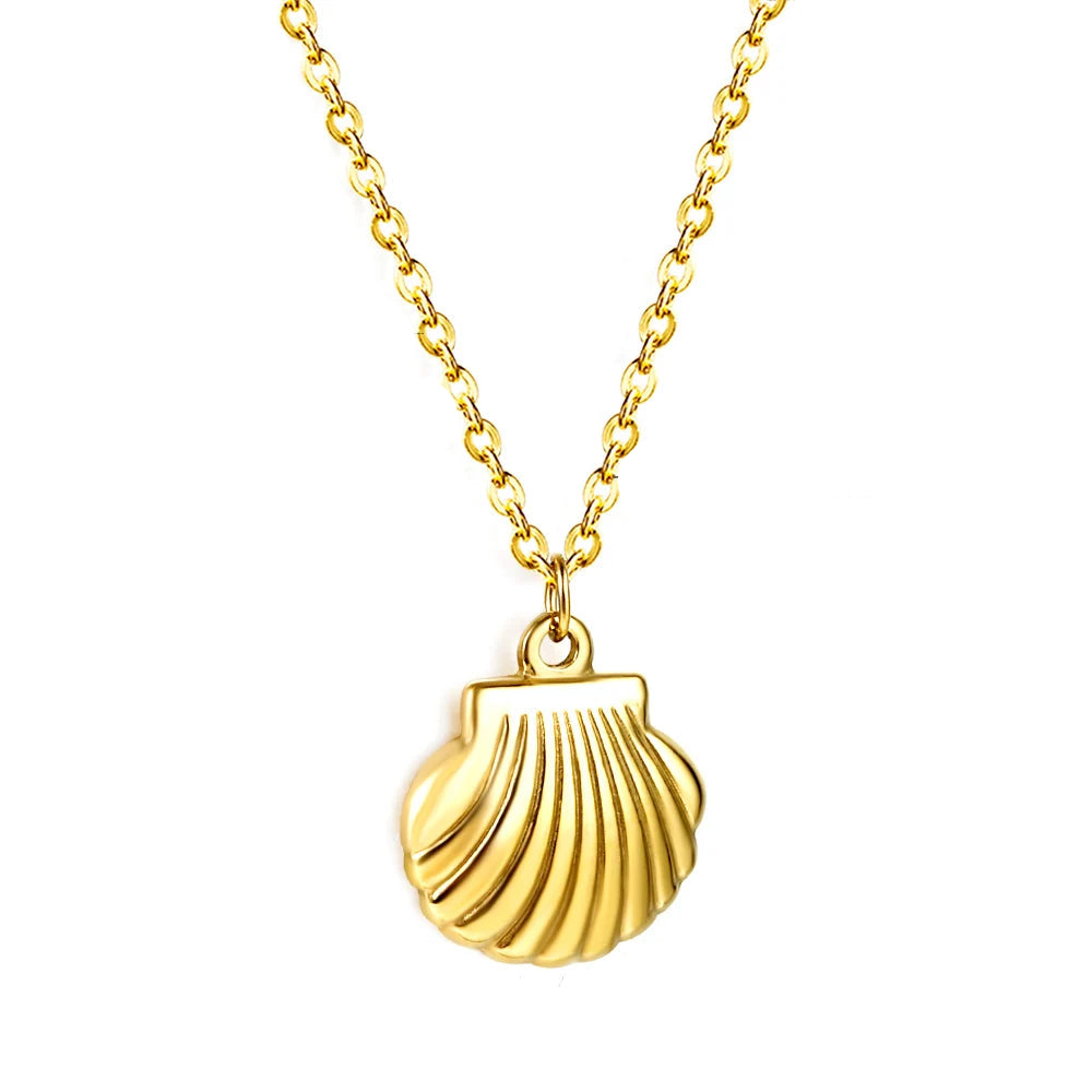 SHELLISH NECKLACE