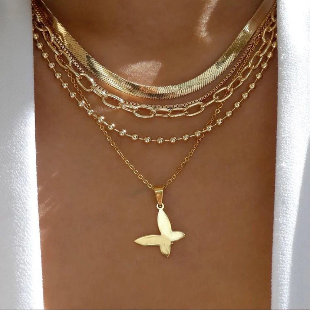 MULTIPLE LAYERED NECKLACE
