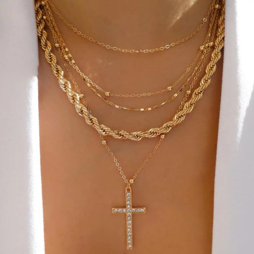 MULTIPLE LAYERED NECKLACE