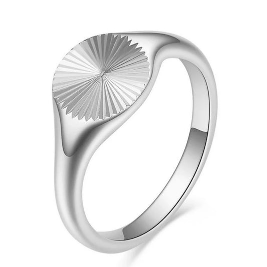 WAVEY RING