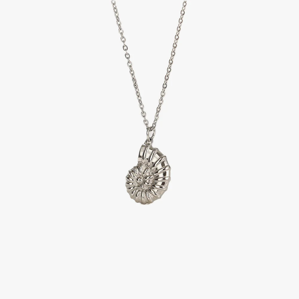 SHELLSCAPE NECKLACE