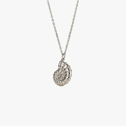 SHELLSCAPE NECKLACE