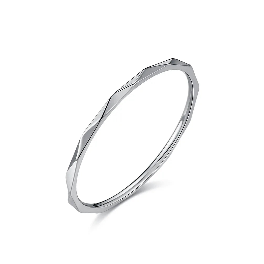 FACETIA RING