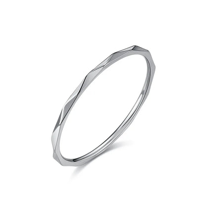 FACETIA RING