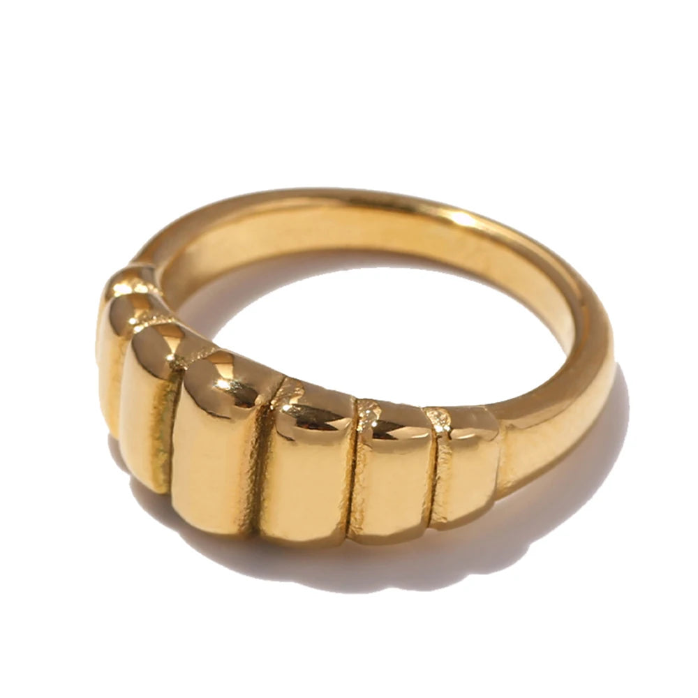VIVID RING