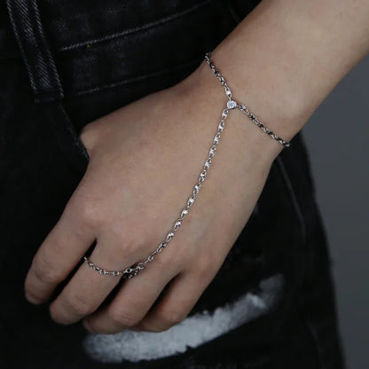 FABLE HAND CHAIN
