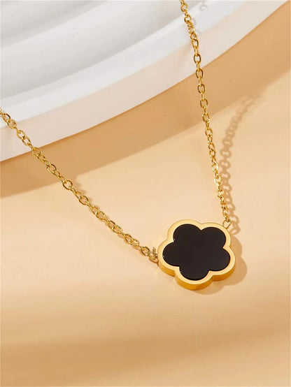 FLOWER OF PEARL NECKLACE