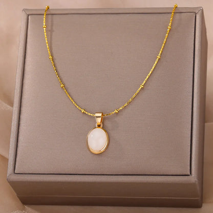 LUSTRE NECKLACE