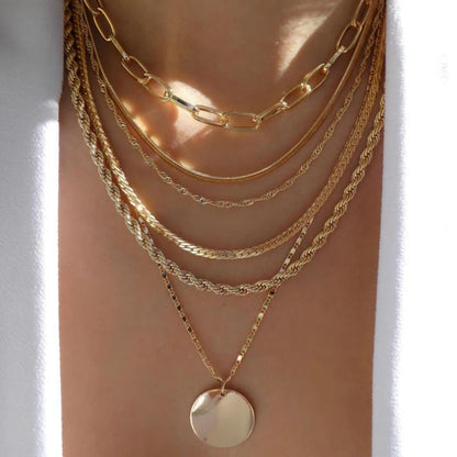 MULTIPLE LAYERED NECKLACE