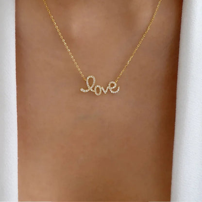 MULTIPLE LAYERED NECKLACE