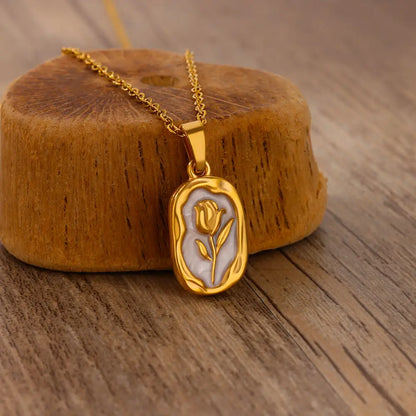 ROSE NECKLACE