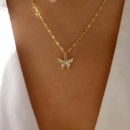 MULTIPLE LAYERED NECKLACE