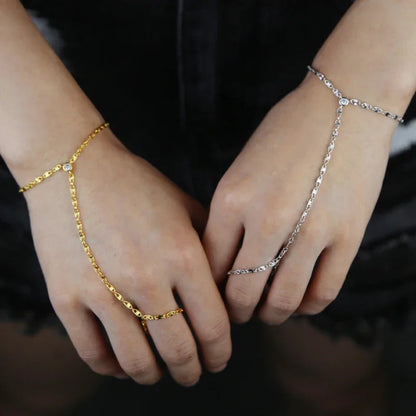 FABLE HAND CHAIN