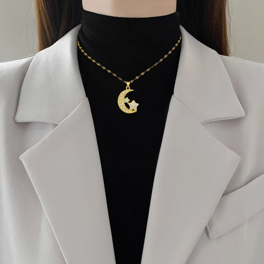 MOON AND STAR SHINY NECKLACE