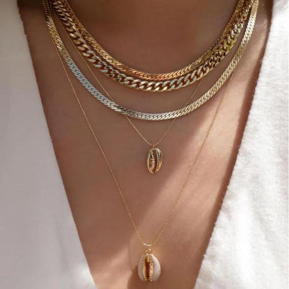 MULTIPLE LAYERED NECKLACE
