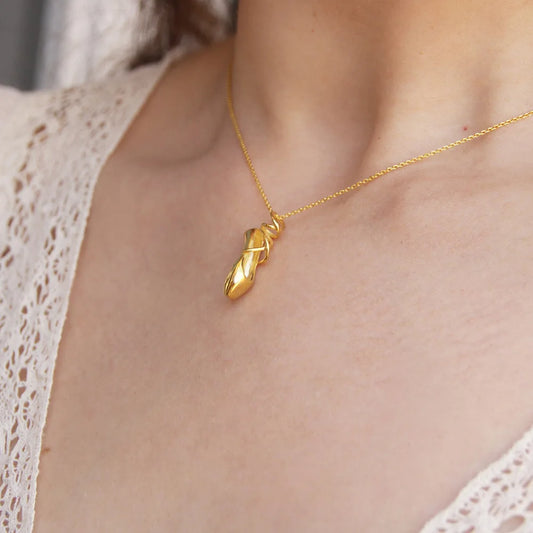 DAINTY BALLET SHOE NECKLACE