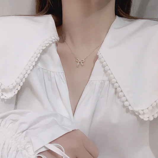 INLAID SWEET BOW NECKLACE