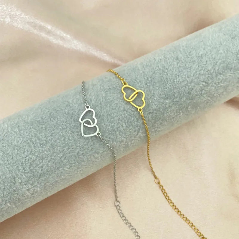 HOLLOW HEART BARCELET