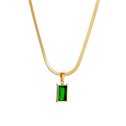 GREEN SAQUARE NECKLACE
